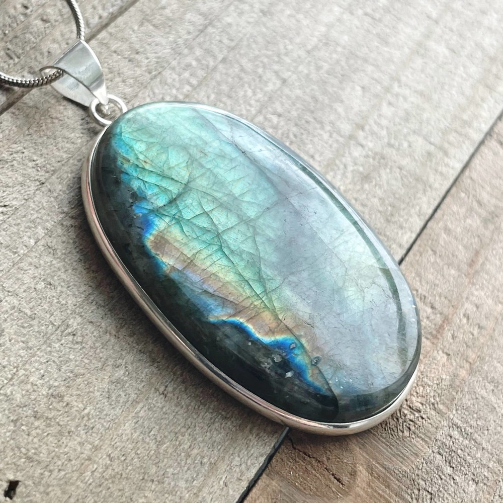 Labradorite Pendant Necklace in 925 Silver on 18" Silver Snake Chain #051